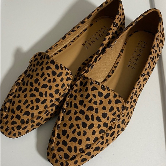 Journee Collection Leopard Print Faux Leather Loafers – Square Toe Flats Sz 10 - Picture 1 of 4